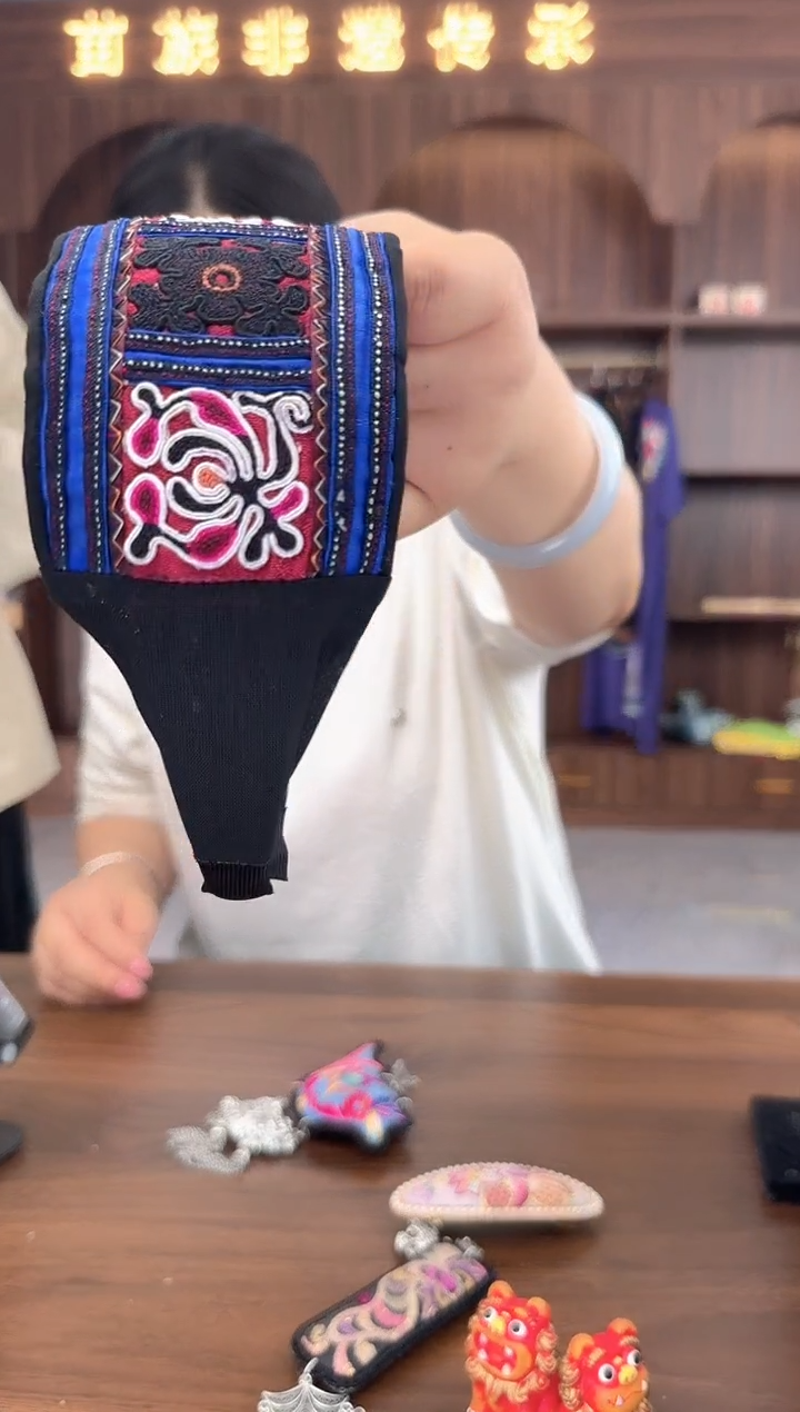 织绣扶光苗绣传承72