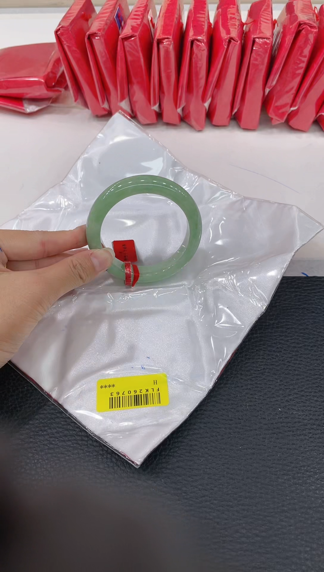 【闪购商品】翡翠手镯未镶嵌手镯