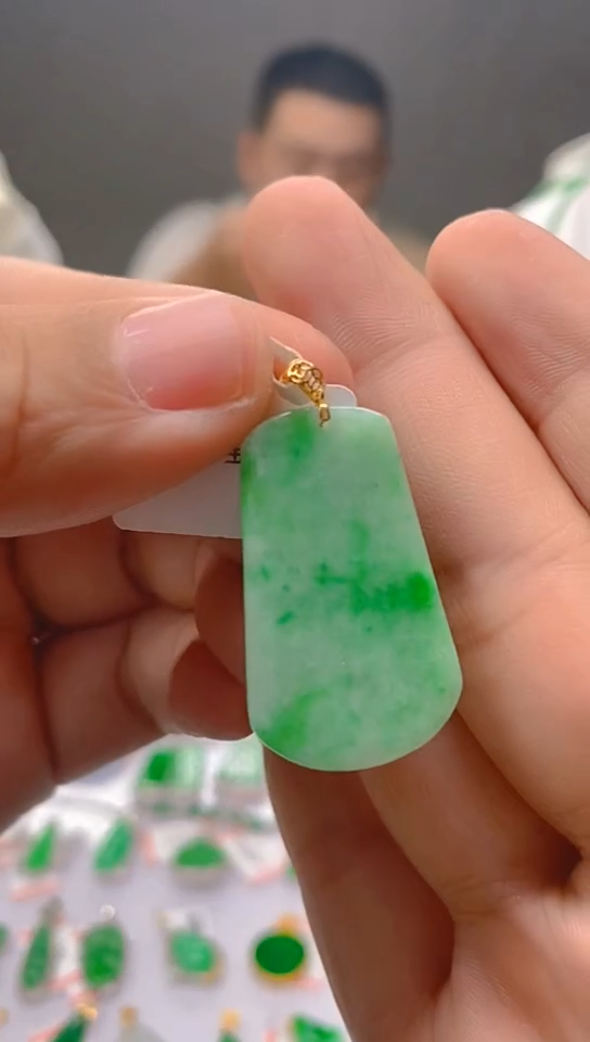 【闪购商品】翡翠颈饰18K金镶嵌新号开播，全场乱卖