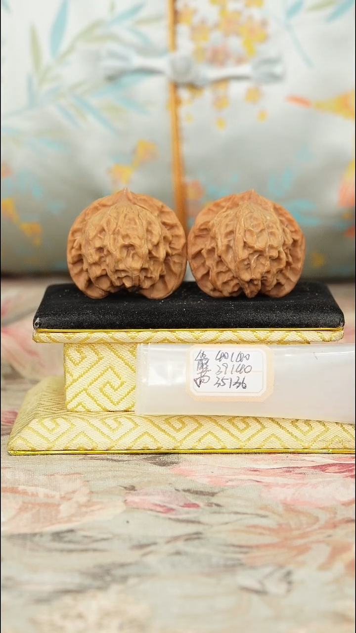 【闪购商品】文玩核桃把件盘山公子帽