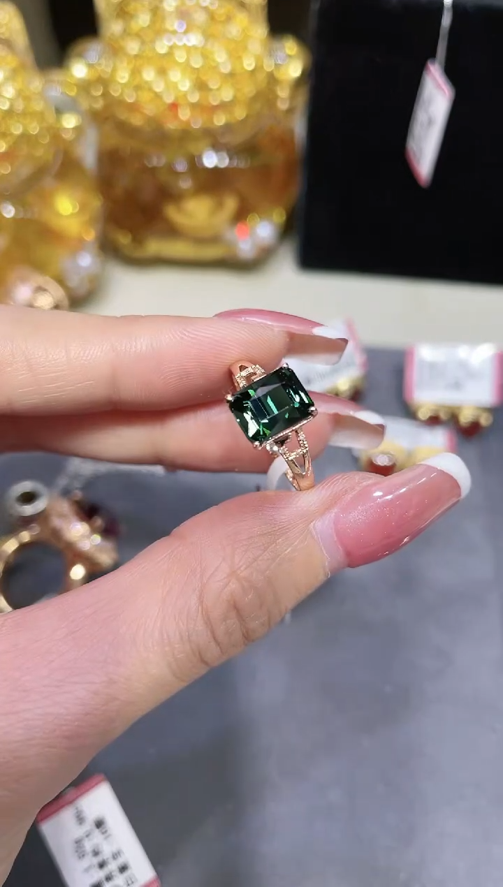 【闪购商品】碧玺戒指18K金镶嵌·