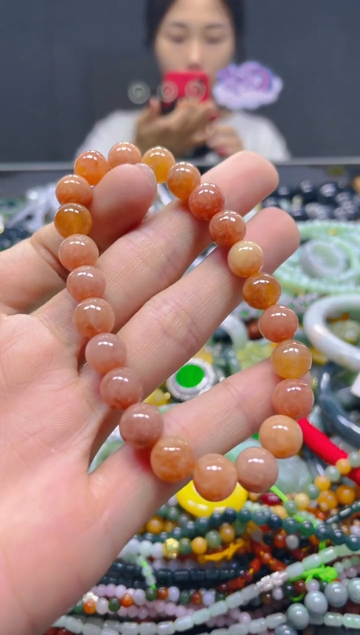颈饰未镶嵌翡翠8MM/T/翡翠A货，一件也是批发价
