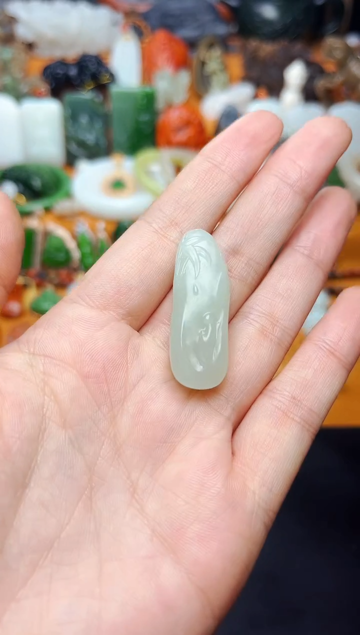 【闪购商品】和田玉颈饰未镶嵌悟道