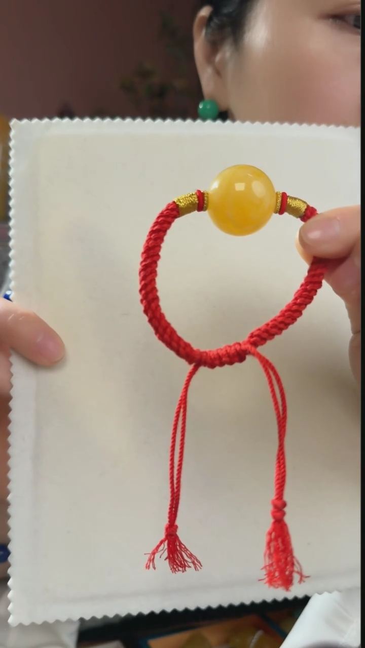 【闪购商品】蜜蜡吊坠(不含链)未镶嵌天然蜜蜡吊坠送编绳