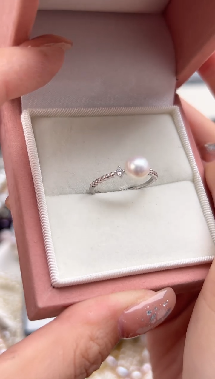 银S925镶嵌淡水珍珠37正圆*强光珍珠戒指