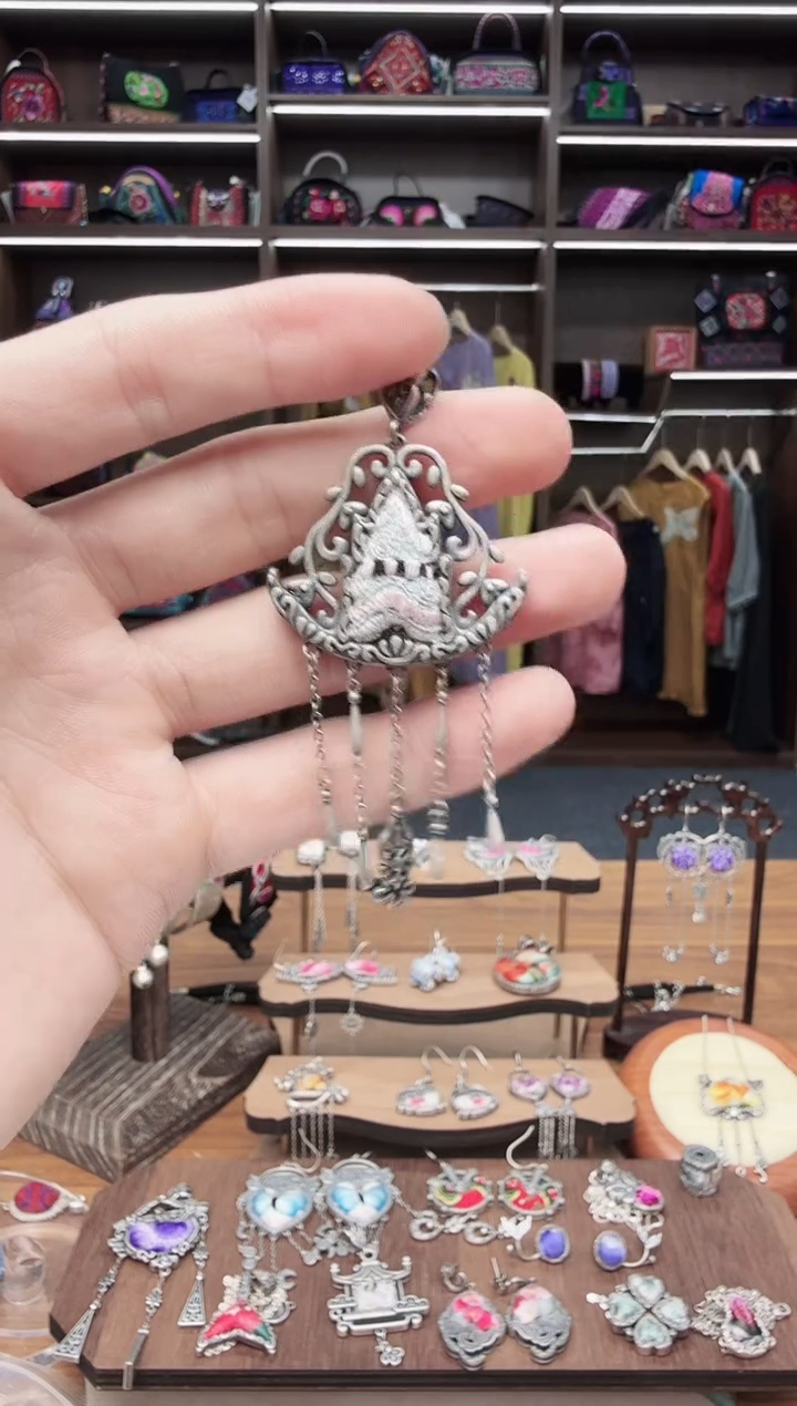 织绣59蒙阿苏苗绣传承旗舰店