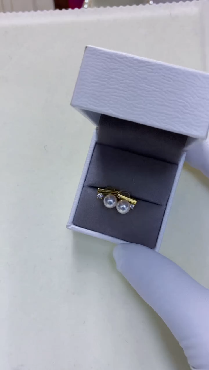 银S925镶嵌海水珍珠饰品金色平衡木耳钉