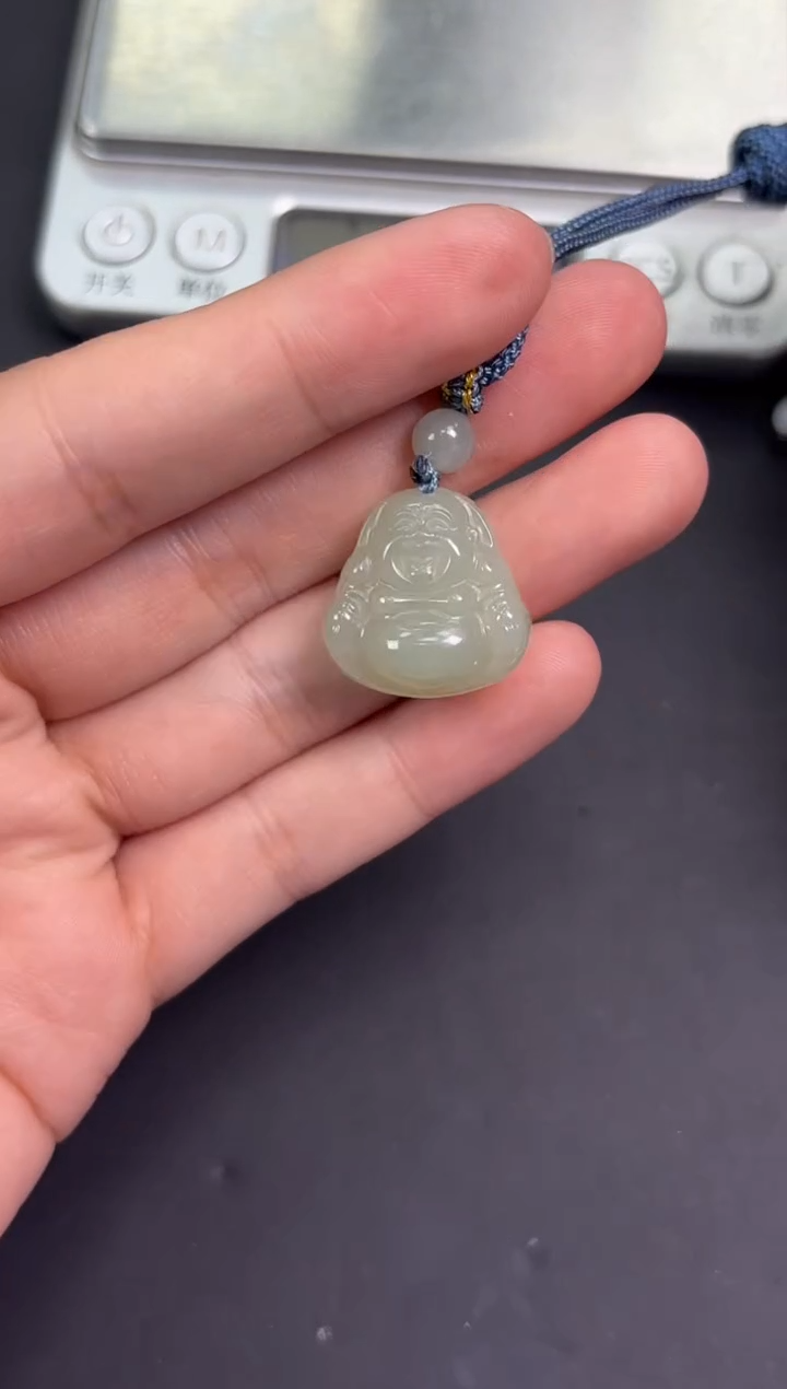 【闪购商品】和田玉吊坠(赠链)未镶嵌且末微色差近矿吊坠