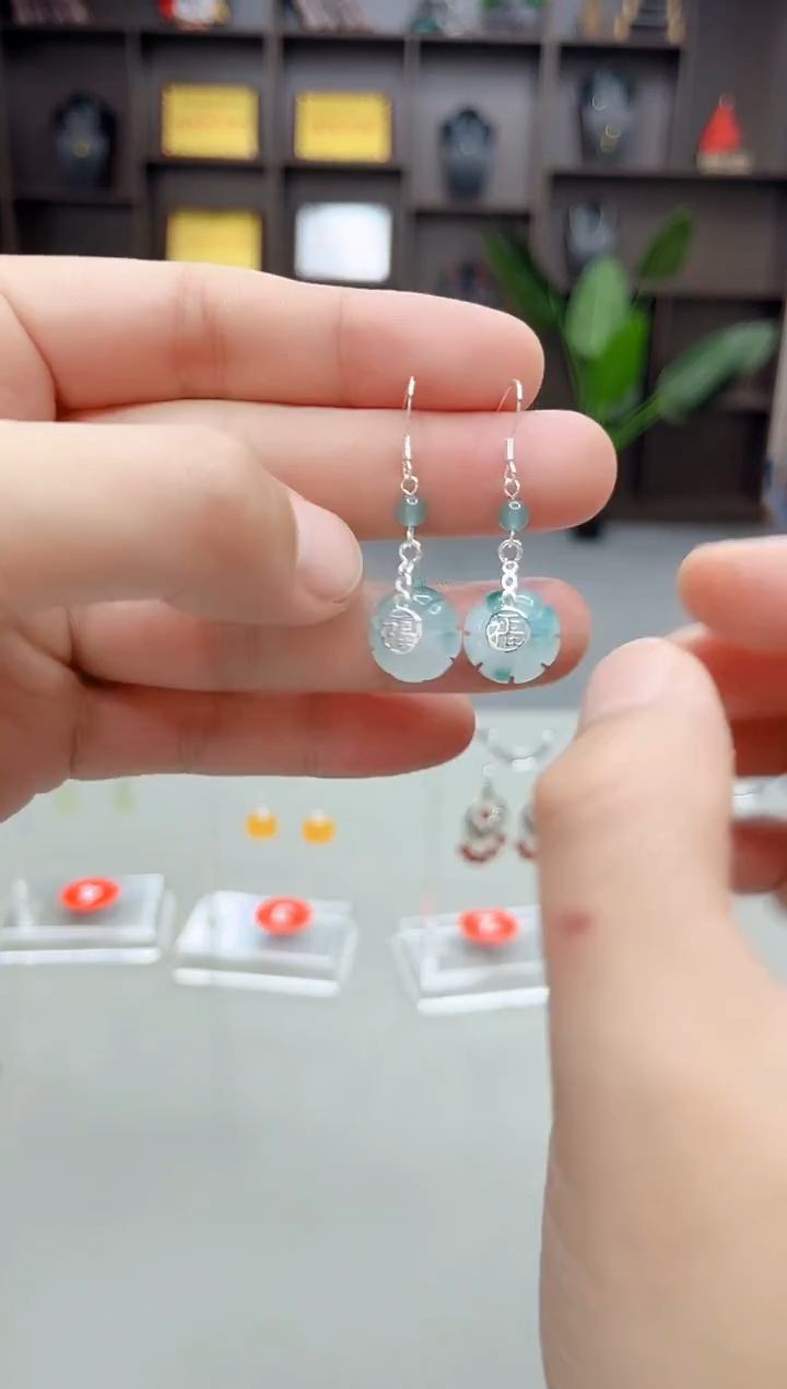 未镶嵌石英质玉（天山翠）耳饰F02