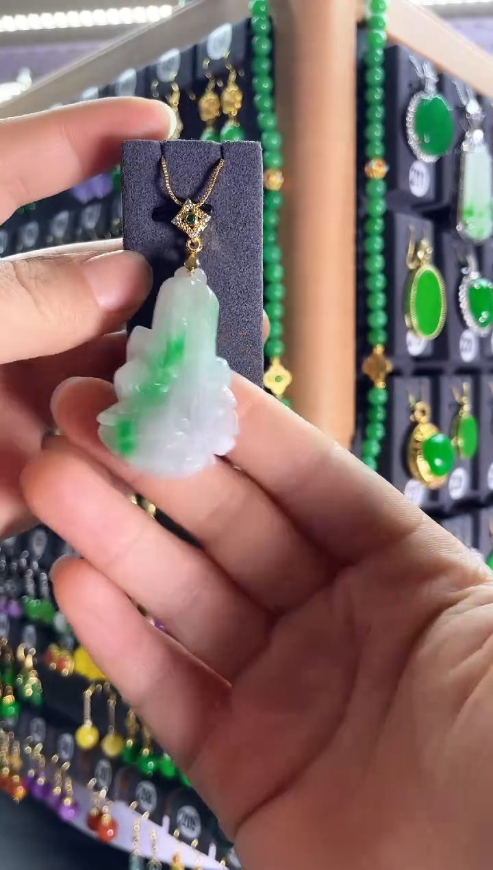 【闪购商品】翡翠耳饰银S925镶嵌245...