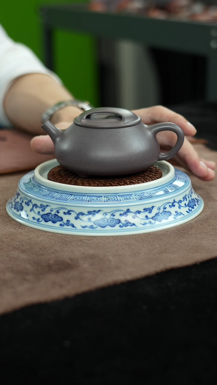 茶壶紫砂董俊峰牛盖石瓢