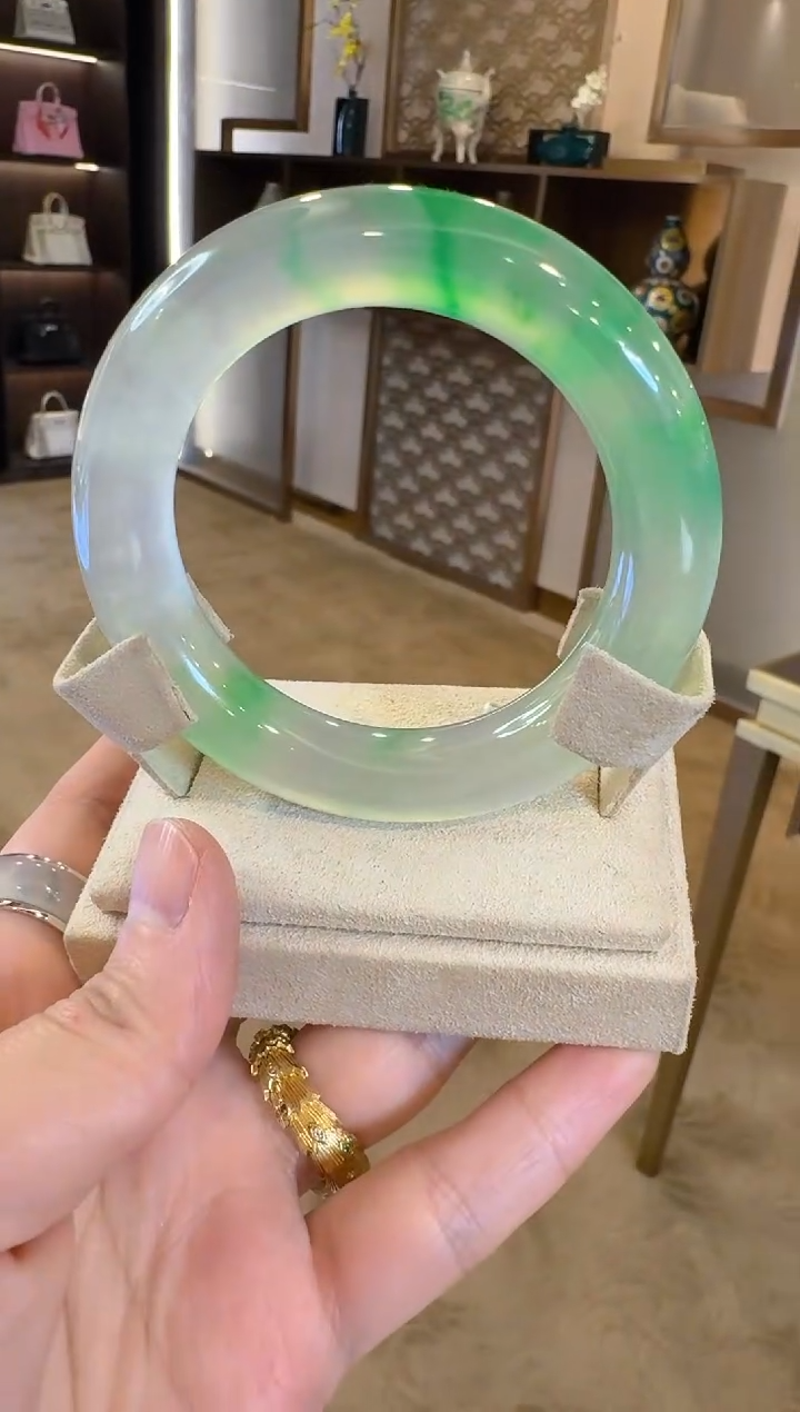 【闪购商品】翡翠手镯18K金镶嵌（定金）