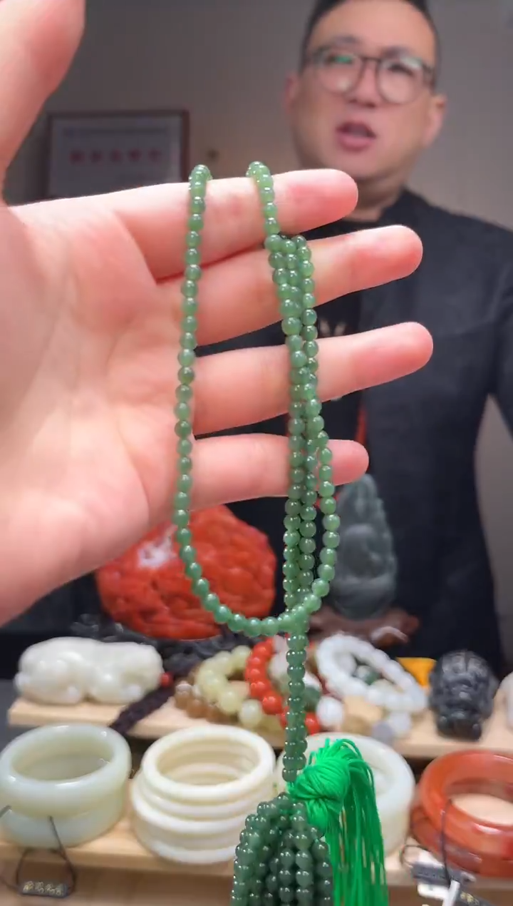 颈饰未镶嵌和田玉长链