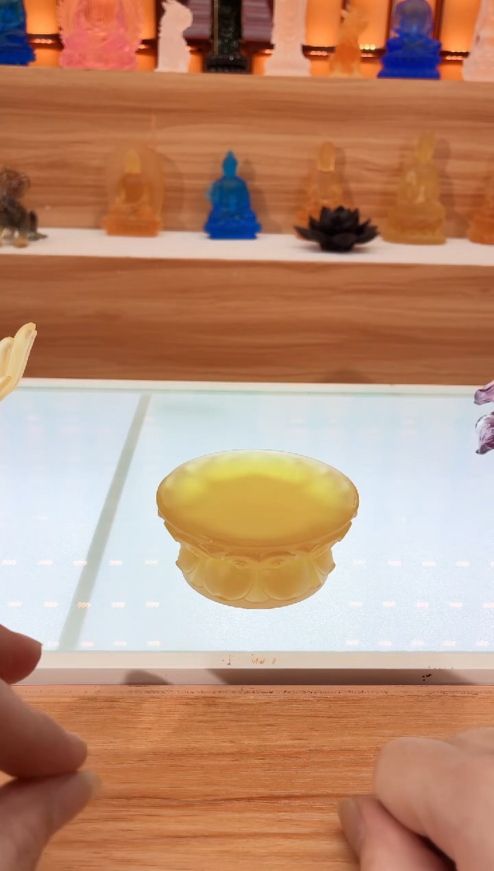 手工艺品琉璃琥珀色双层莲花底座10*7.5*4公分