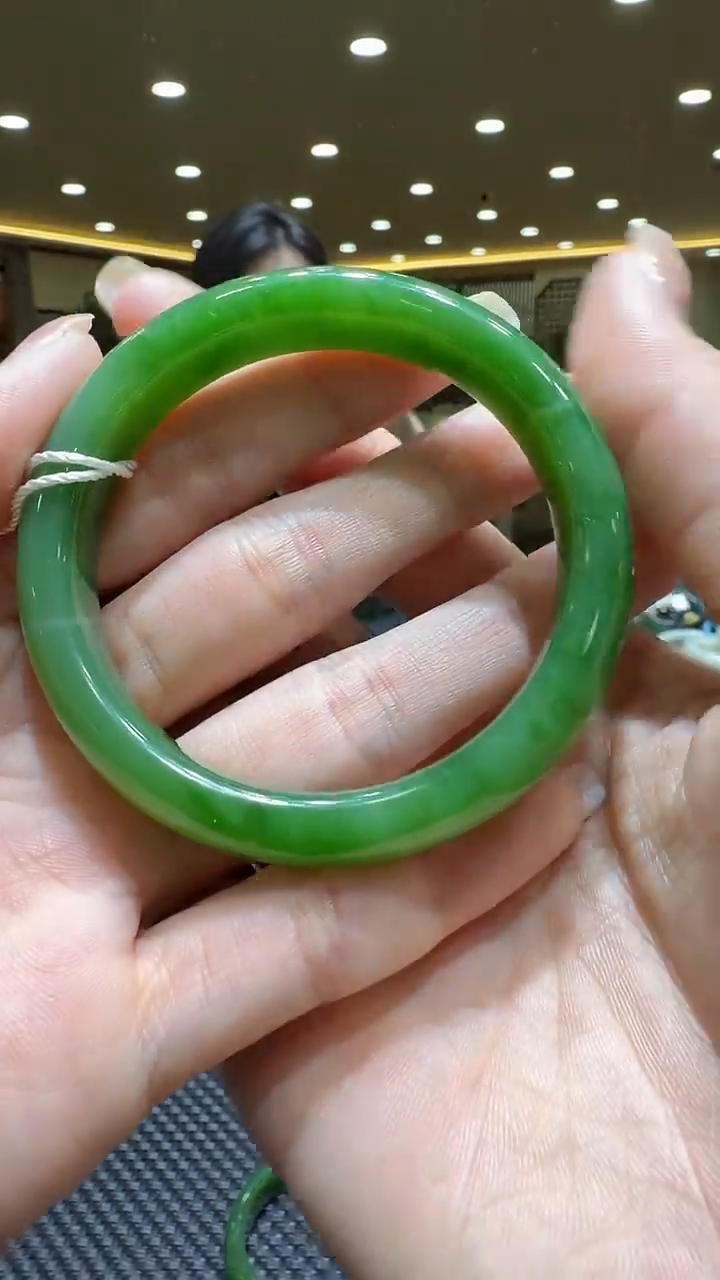 颈饰未镶嵌和田玉手镯52