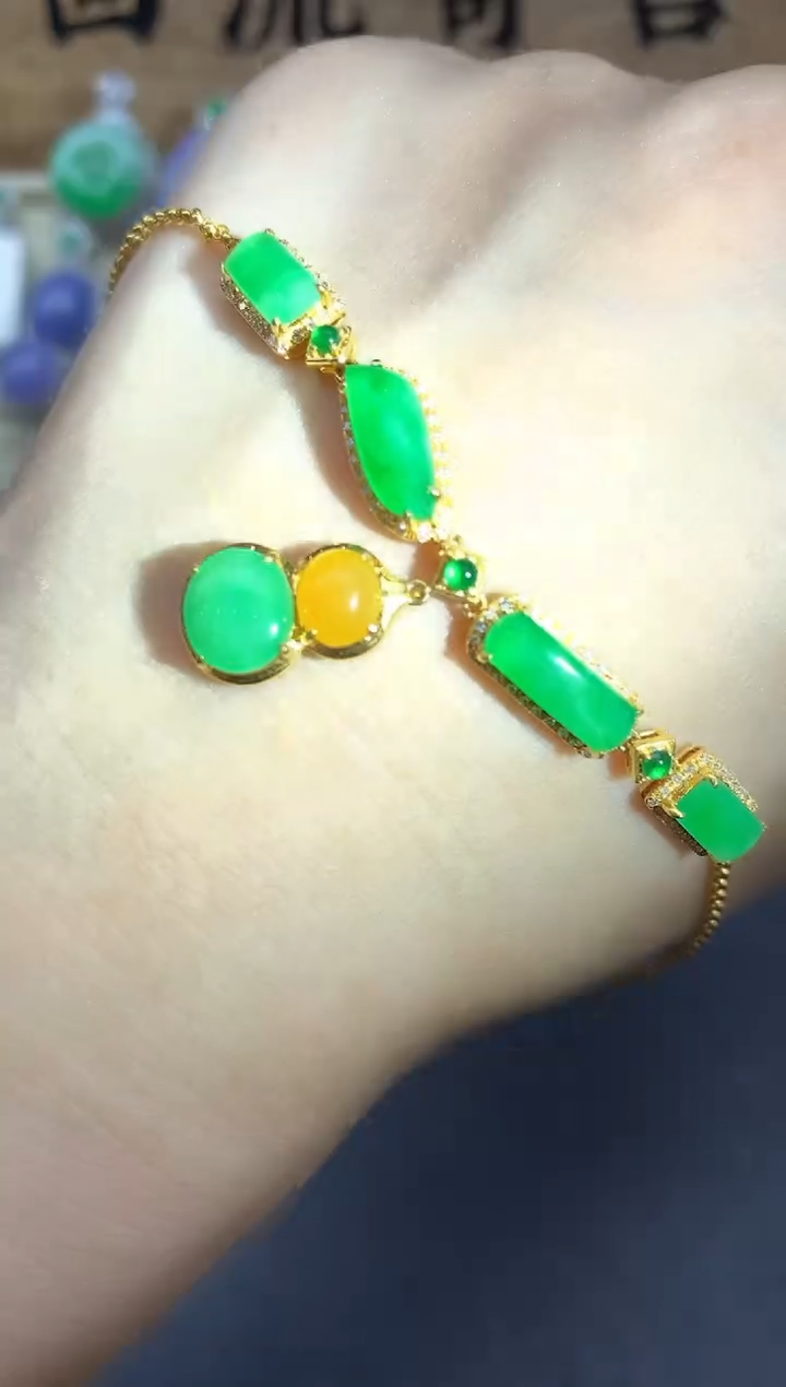 【闪购商品】翡翠手链18K金镶嵌528-中国好珍宝