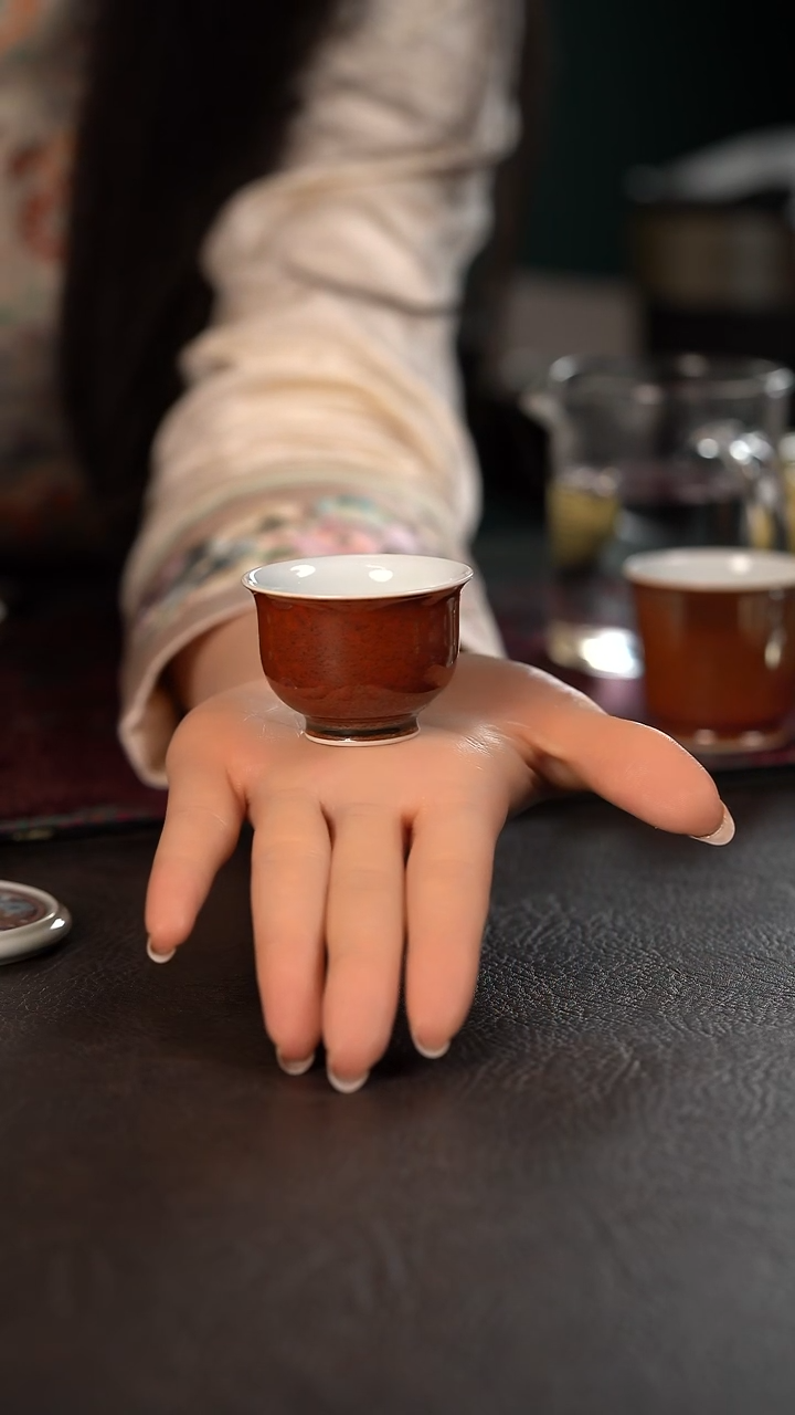 轩泥塘红金花釉小炉式杯