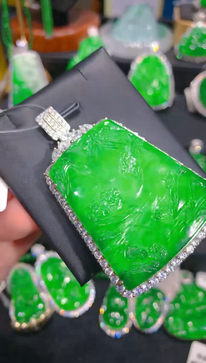 【闪购商品】翡翠颈饰银S925镶嵌51一季