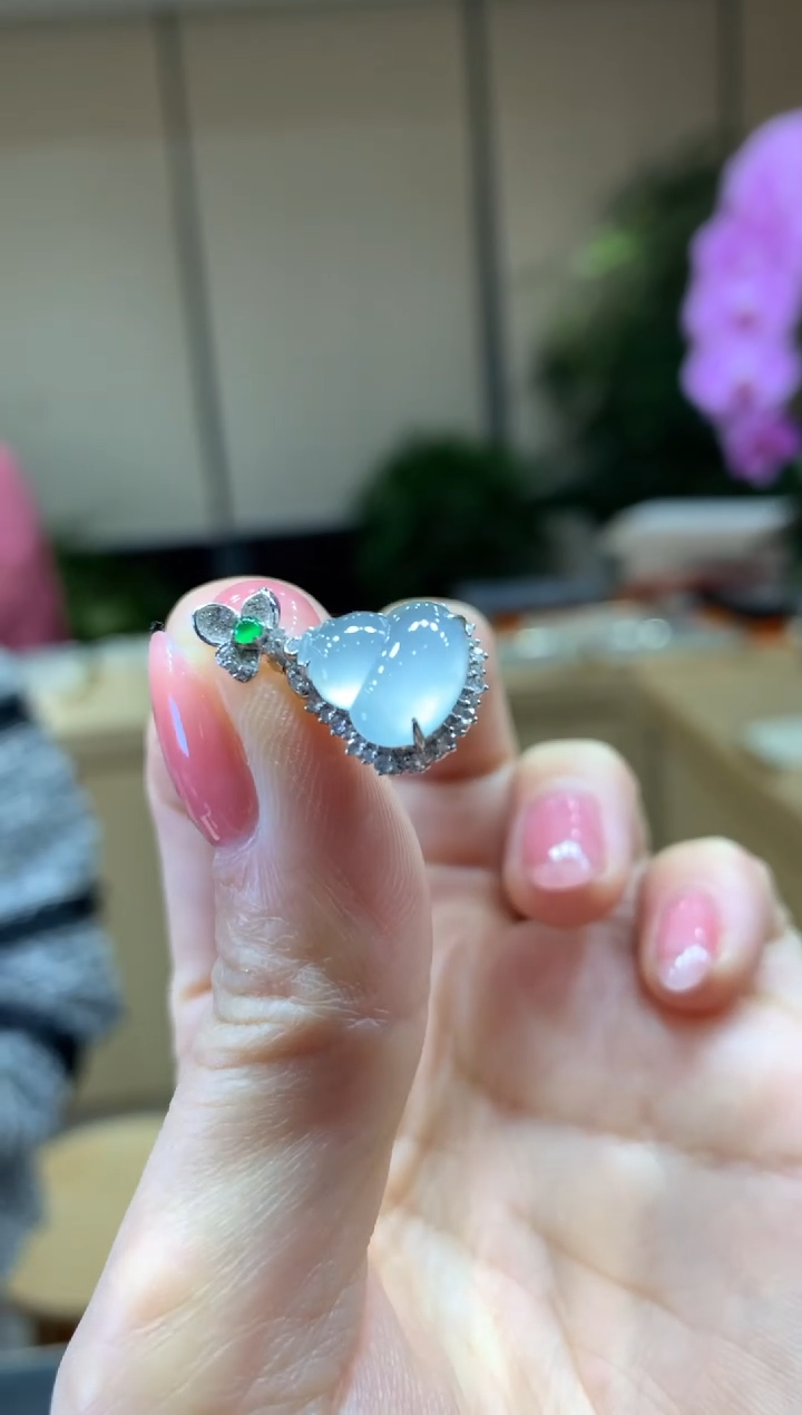 【闪购商品】翡翠颈饰18K金镶嵌|不退不换