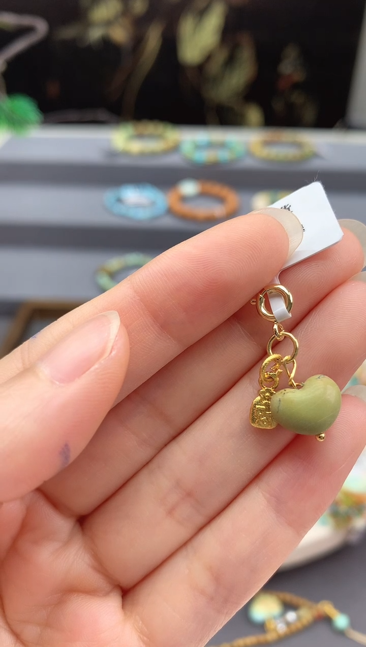 未镶嵌挂件南红玛瑙C184