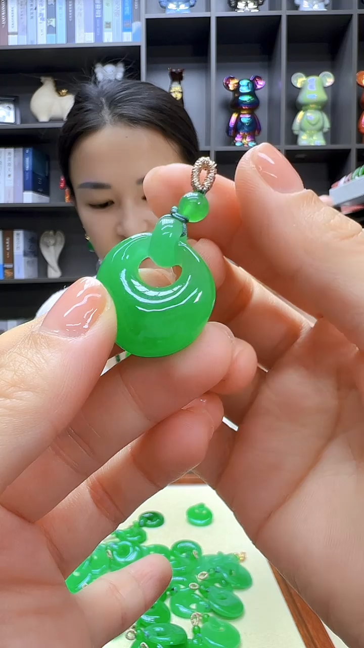 翡翠未镶嵌颈饰丹丹diy劲饰