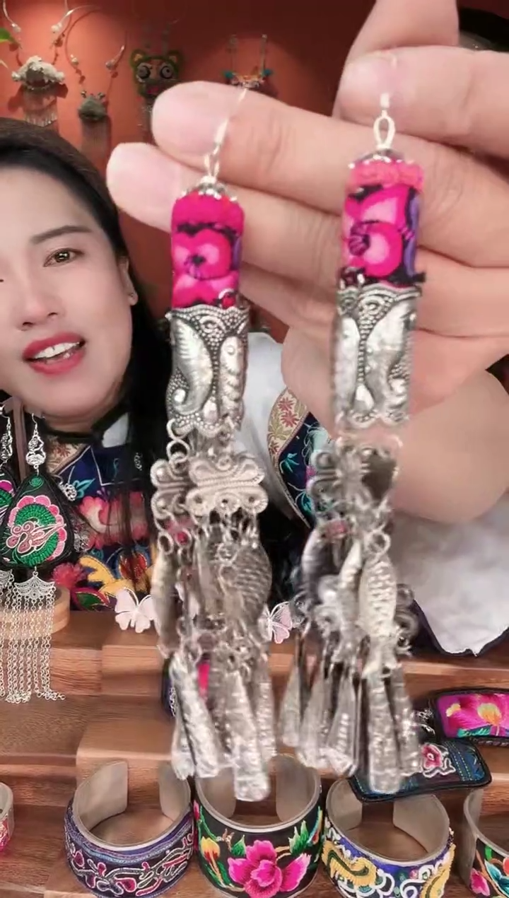 织绣手工苗绣刺绣耳环20