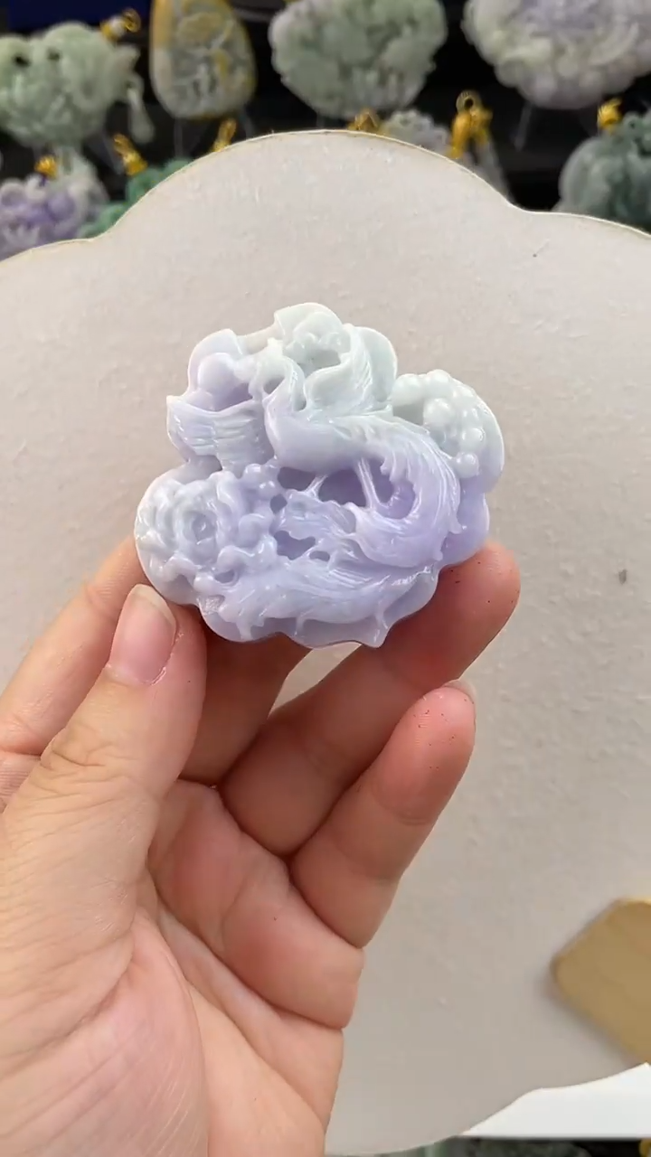 翡翠未镶嵌颈饰2416赠链,部分宝贝微瑕主播介绍为准