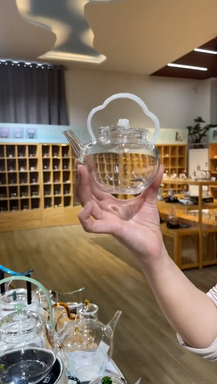 手工艺品玻璃铃兰小壶白玉把