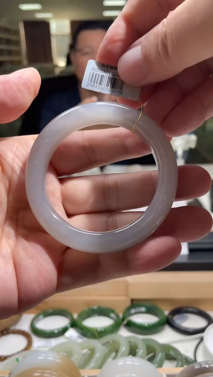 未镶嵌手镯和田玉56圈口 3038