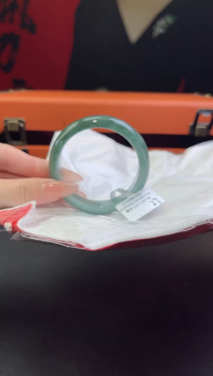 【闪购商品】翡翠手镯未镶嵌30翡翠手镯