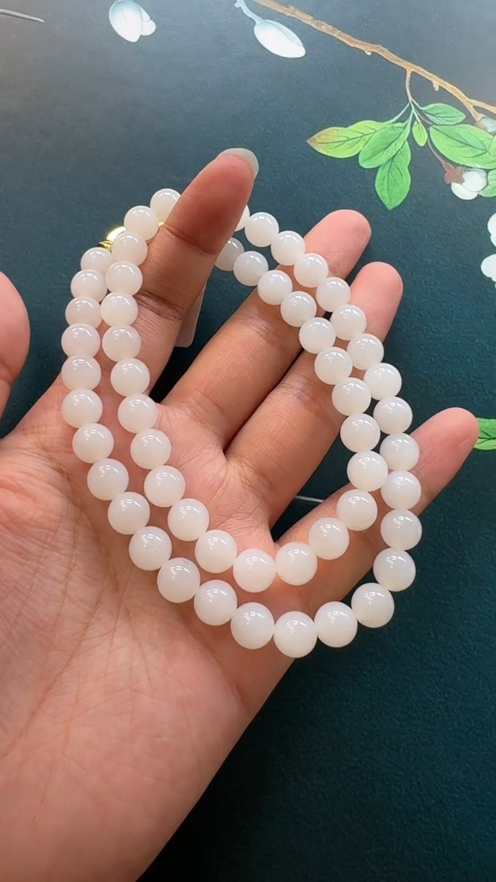 颈饰未镶嵌和田玉项链