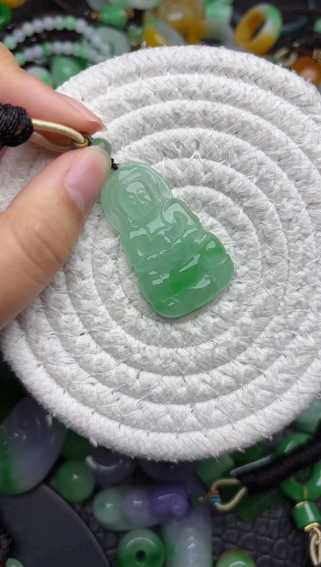 颈饰未镶嵌翡翠缅甸翡翠吊坠