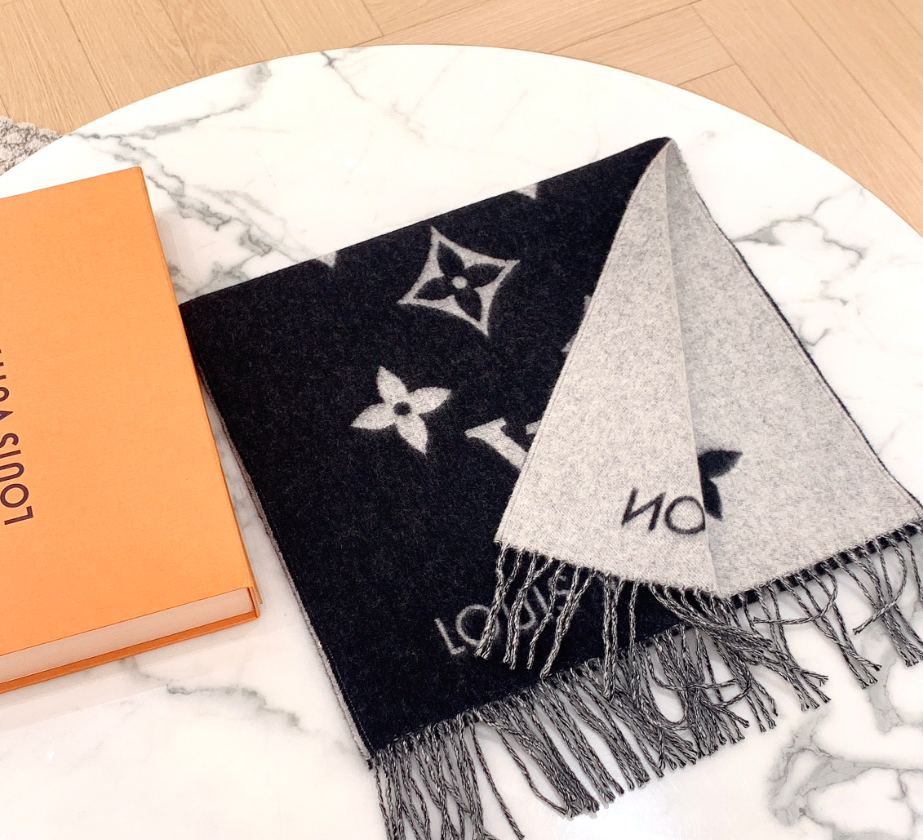 99新 LouisVuitton/路易威登 GGS路易威登黑灰拼色羊绒围54889460