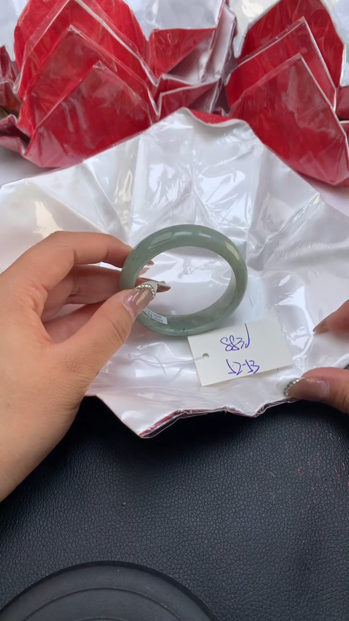 【闪购商品】翡翠手镯未镶嵌天然缅甸A货翡翠手镯