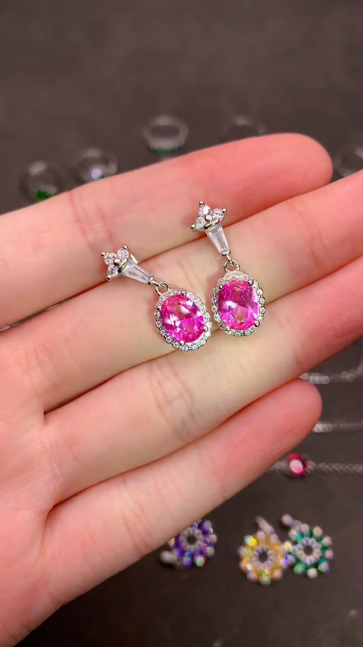 【闪购商品】彩色蓝宝石耳饰银S925镶嵌....