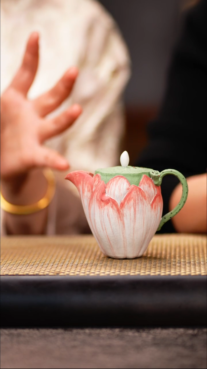 WXT59段泥芙蓉壶