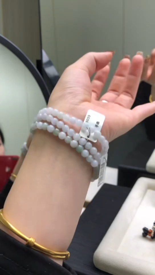 未镶嵌手串翡翠天然缅甸A货翡翠多样性发其一