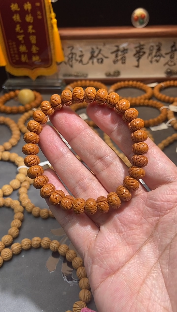 手串桃核10.5元裕蟠王手串不退不换