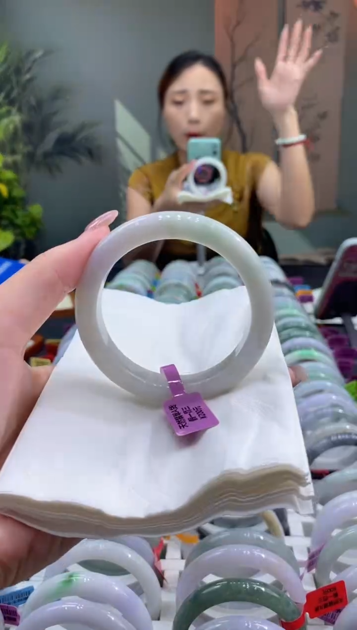 未镶嵌手镯翡翠000039369