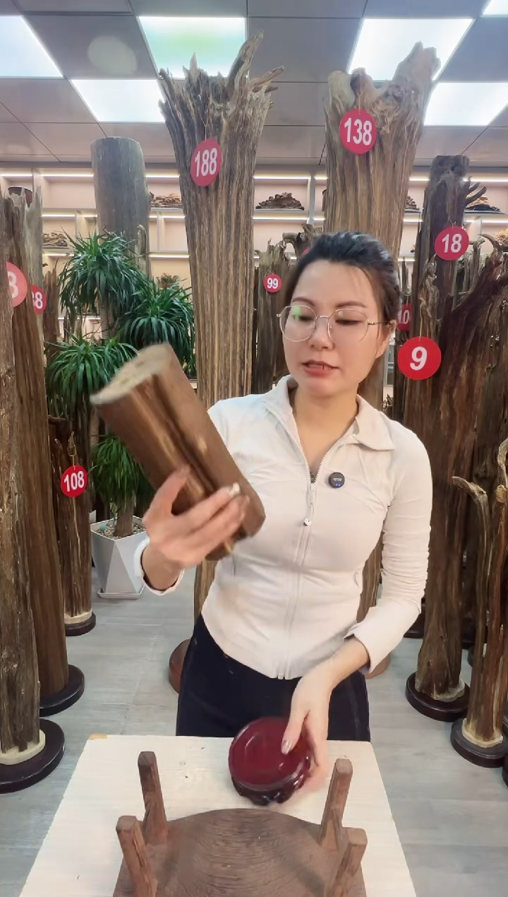 沉香碎屑沉香沉香原料摆件工艺品+底座