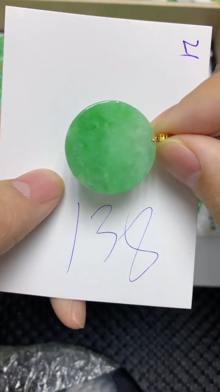 颈饰18K金镶嵌翡翠翡翠111111111