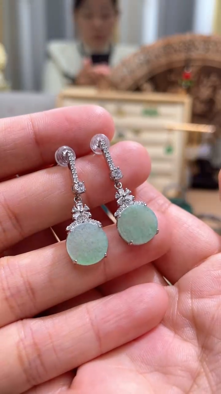 【闪购商品】翡翠颈饰未镶嵌无事牌一对