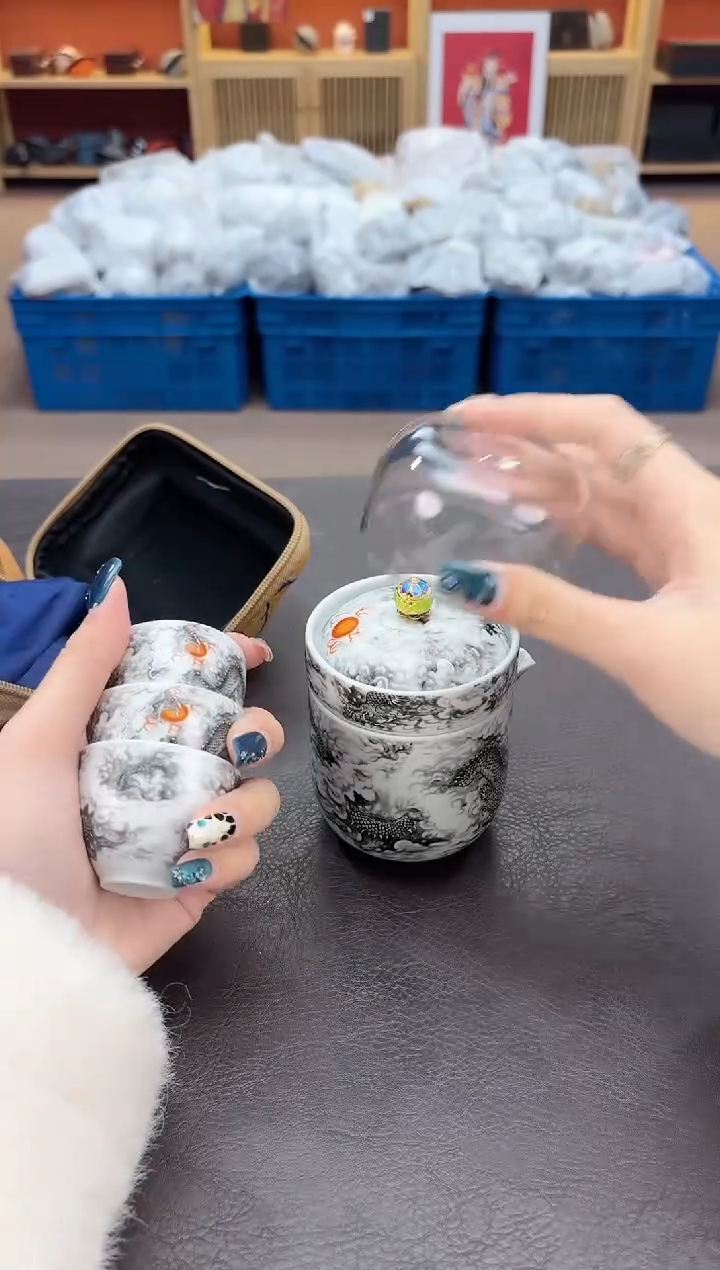 【闪购商品】摆件瓷SC1111111111111