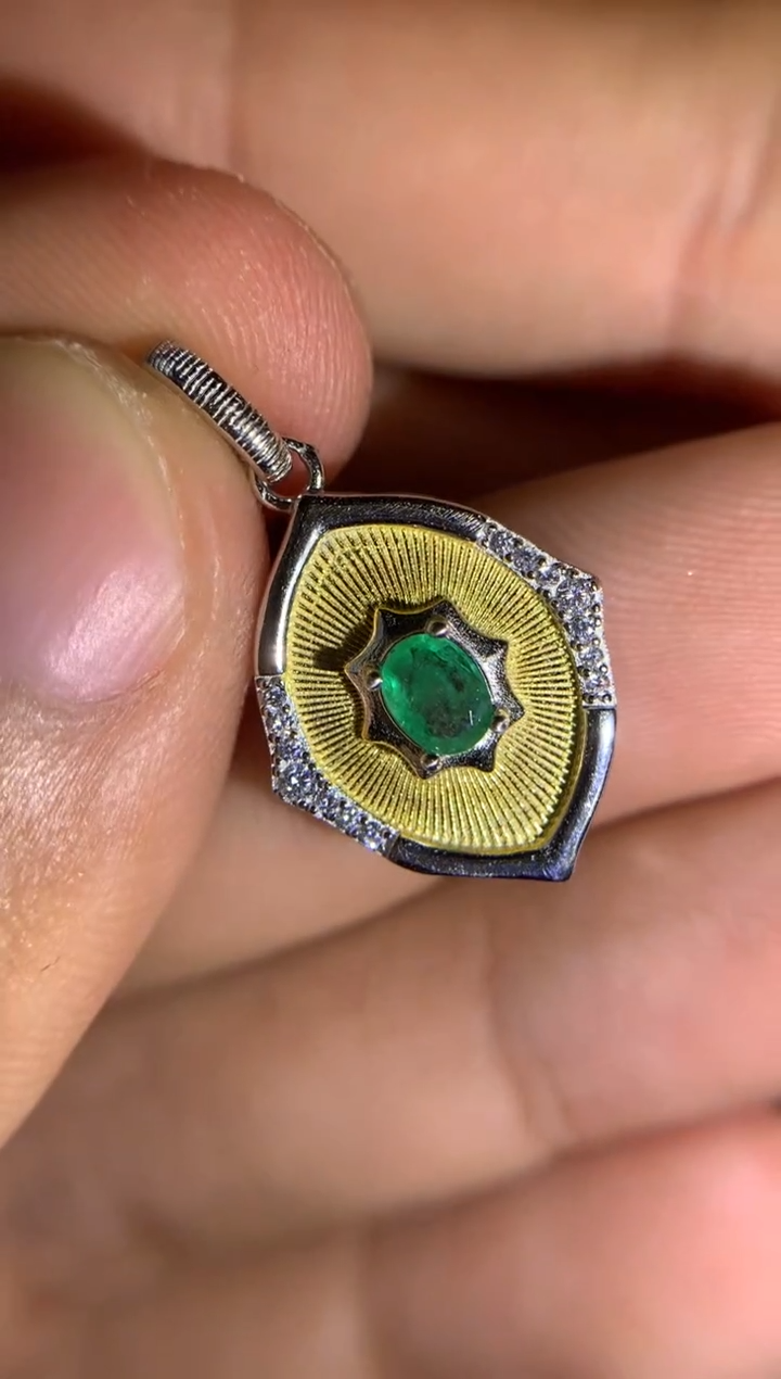 【闪购商品】祖母绿吊坠银S925镶嵌有瑕疵