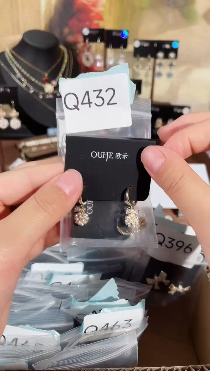 铜合金合成立方氧化锆925银Q432