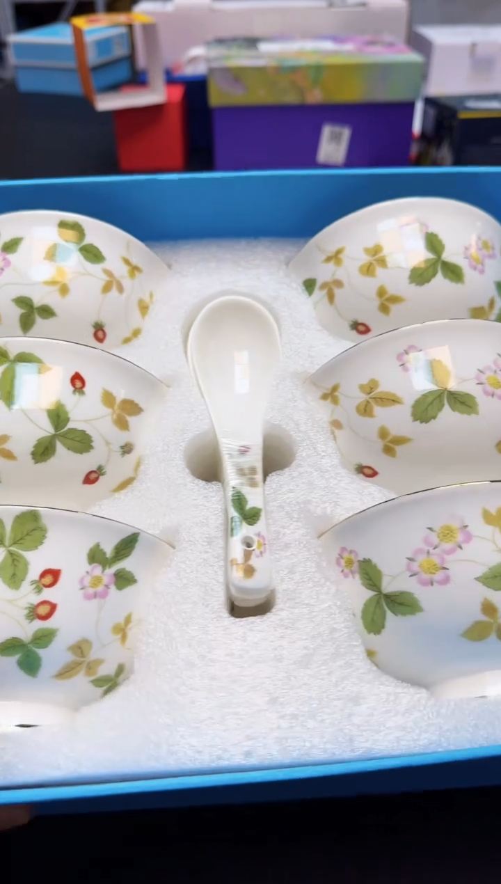 【闪购商品】瓷片全新正品一件不留@@H437