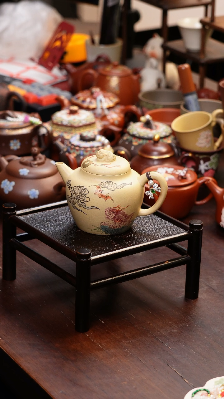 【闪购商品】原矿紫砂手工杯子朱妮