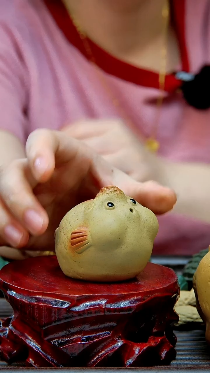 宜兴紫砂手工金鱼