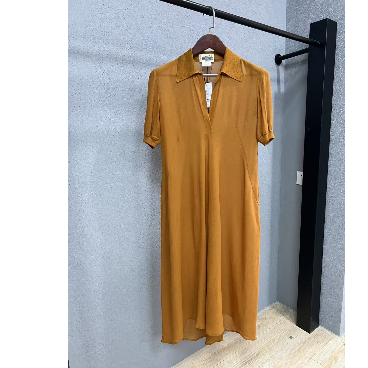 95新 Hermes/爱马仕 /葡萄籽奢潮/棕色美拉德风连衣裙/36码