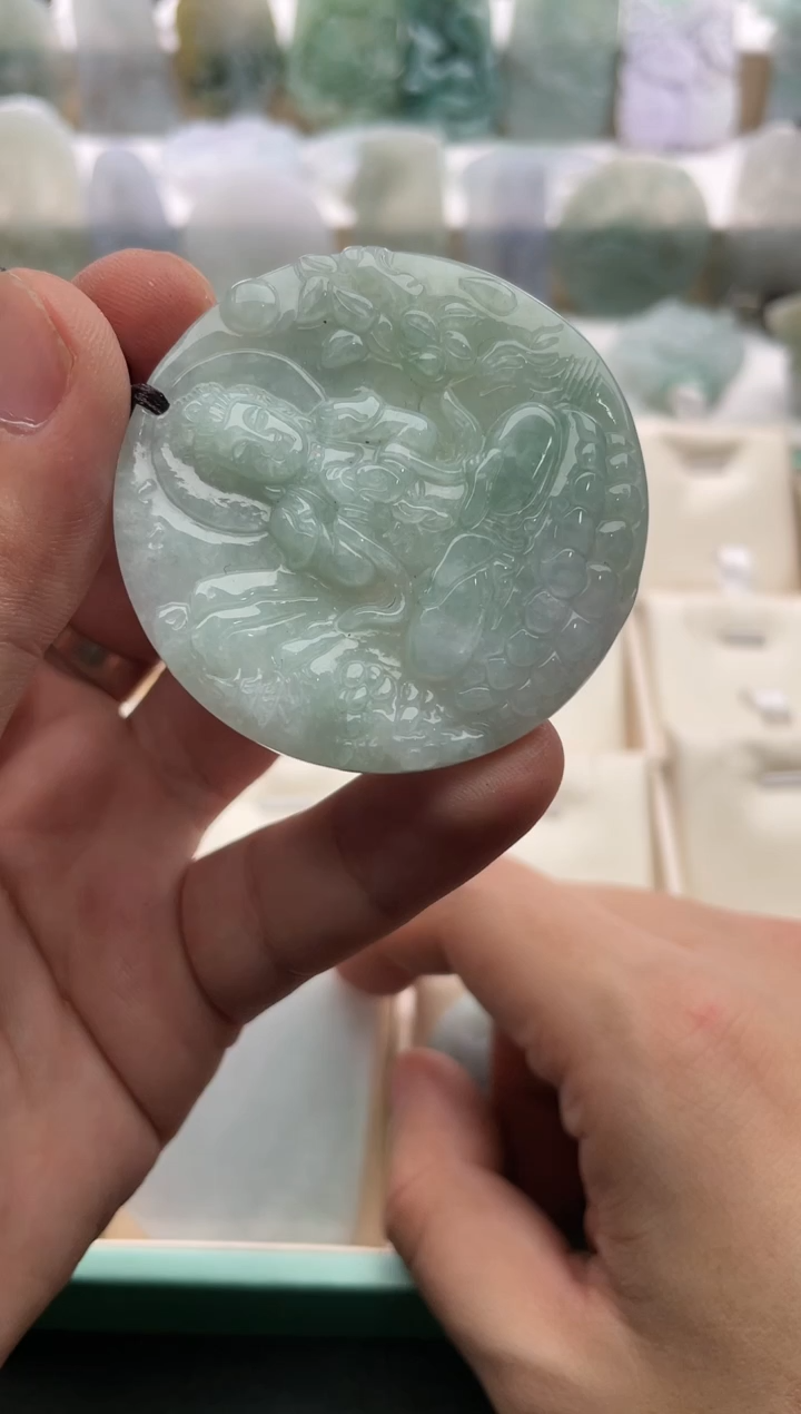 【闪购商品】翡翠颈饰未镶嵌..../2/14/ 109